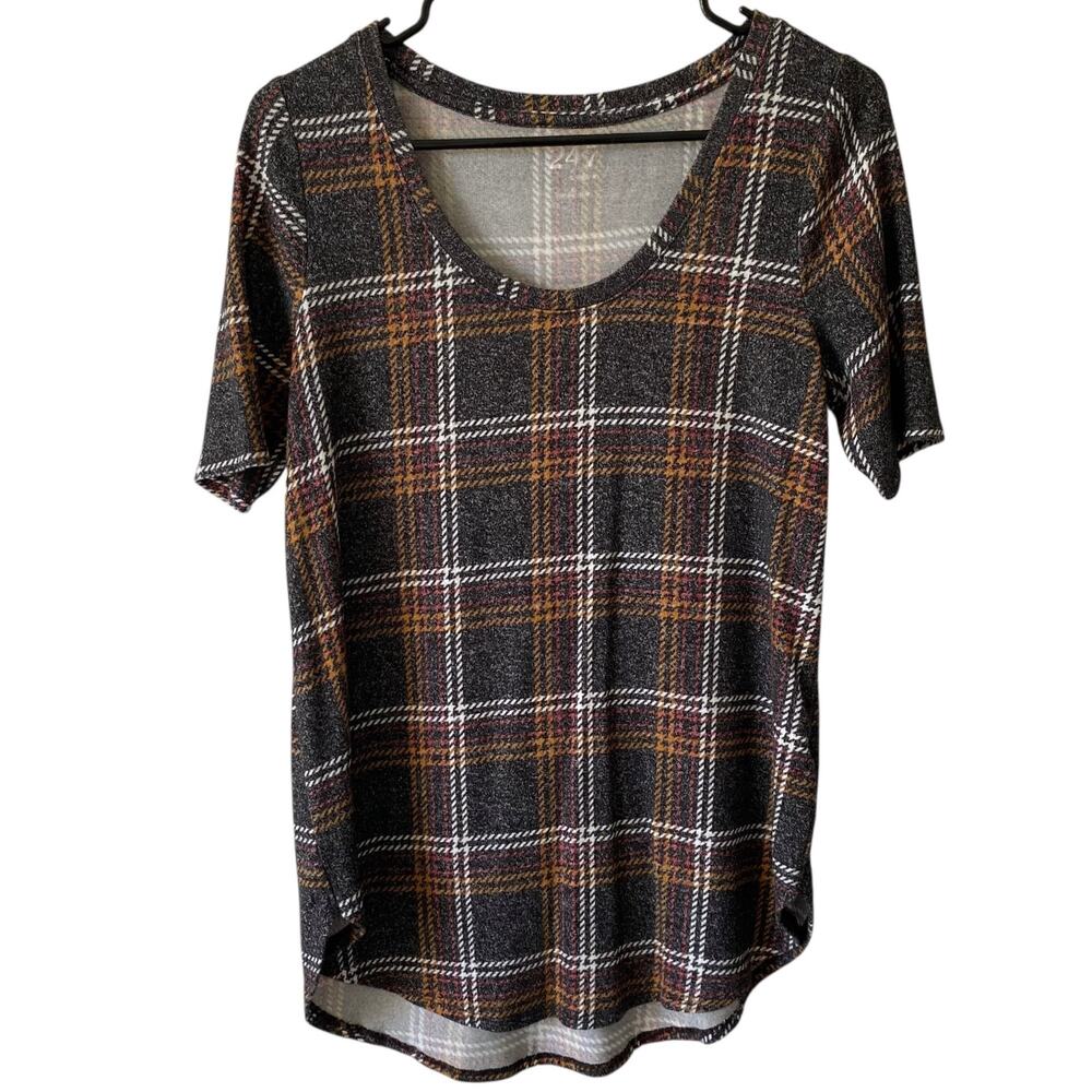 24/7 BY MAURICES Plaid Soft & Cozy Knit Short Sleeve Tunic T Shirt Size Small